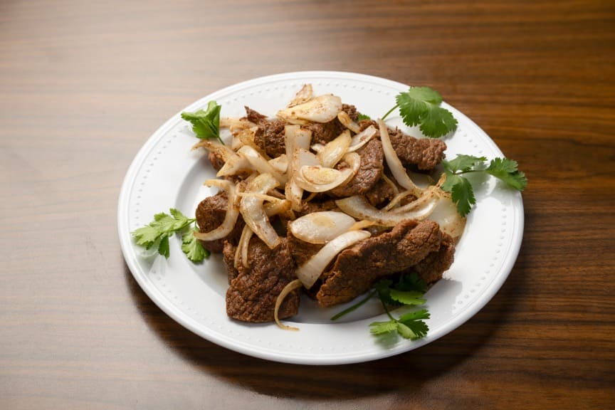 Bistec Encebollado
